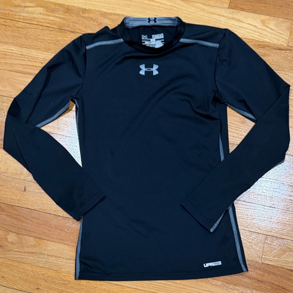 Under Armour heat gear Black Performance Long Sleeve base layer